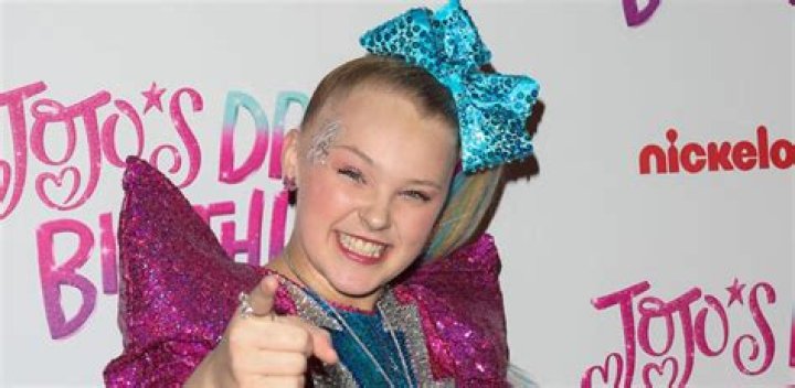 How Did JoJo Siwa Famous? She Wasn't Always a Pop Star