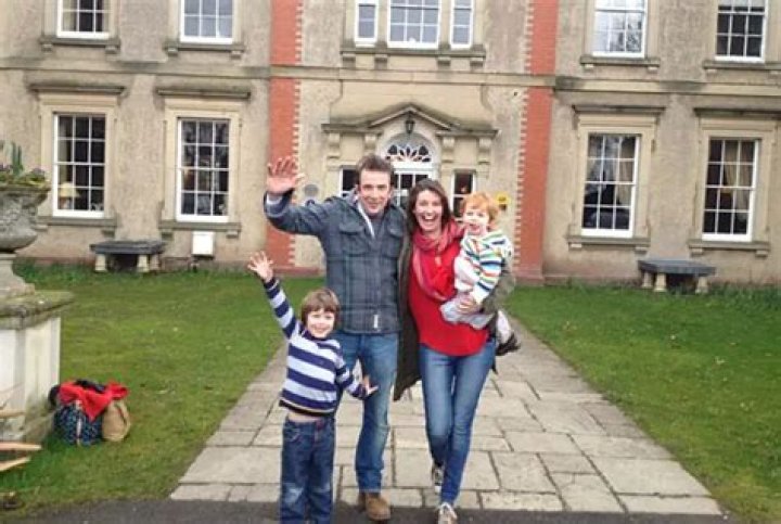 Jayne Secker, Married And Has Husband Family Fun is Treat!