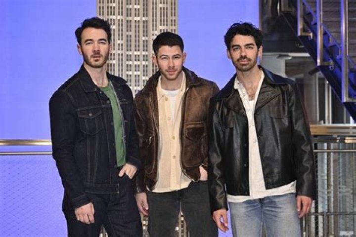 Joe Jonas NYC with New Girlfriend? Photo 2647723 Joe Jonas Photos