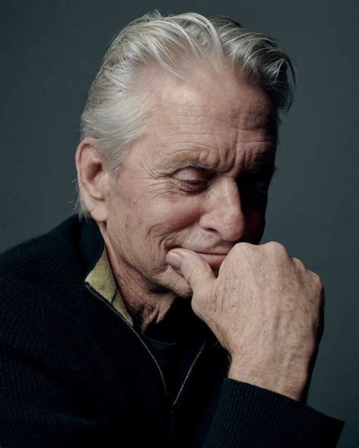 Michael Douglas Refuses to Age Gracefully in &lsquo;The Kominsky Method